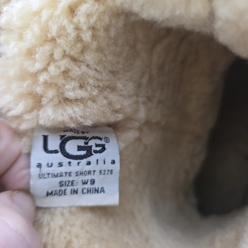 UGG Ultimate Short 5275 Chestnut Sheepskin Boots Women’s Size 9 Classic Cozy